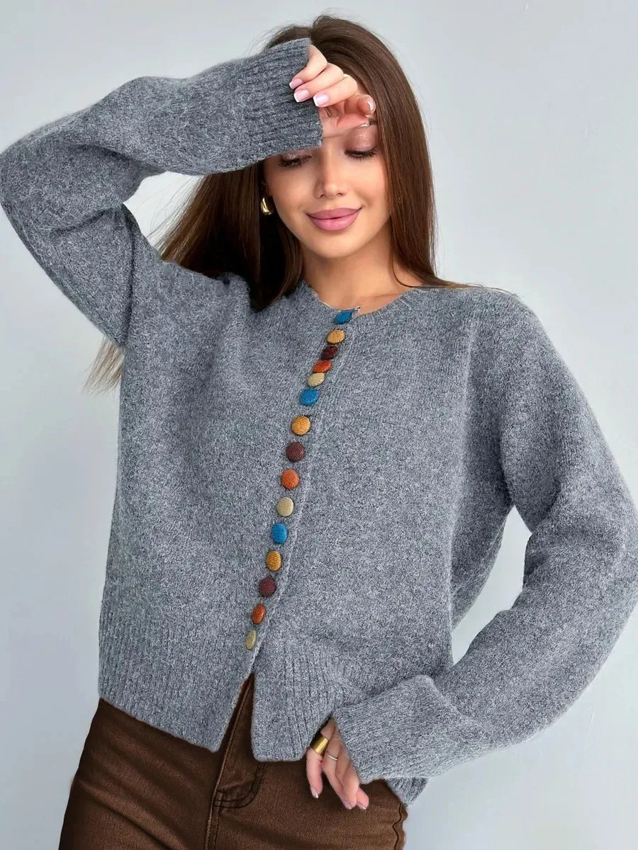 THE NOELLE | STRICKJACKE MIT KNOPFVERZIERUNG