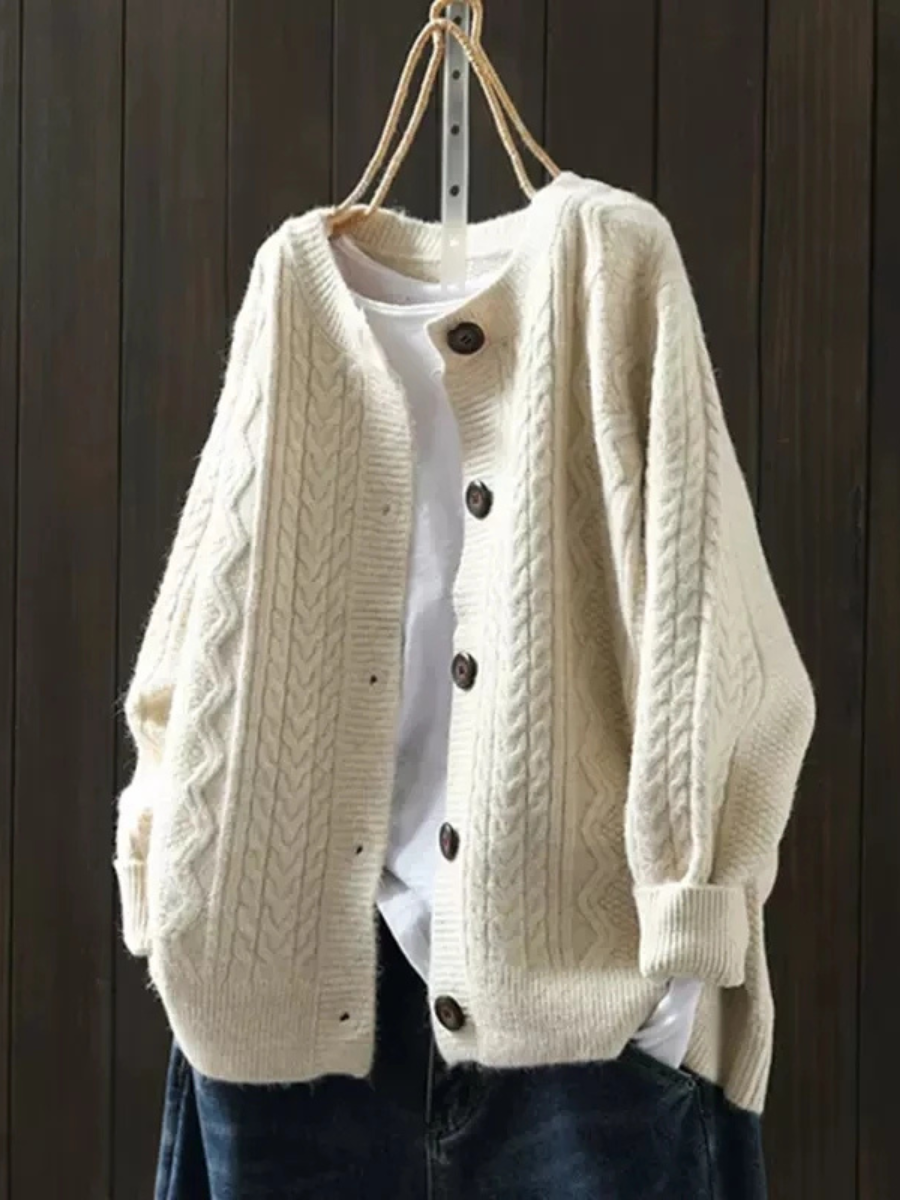 THE LORENZA | STRICKJACKE MIT KABELMUSTER