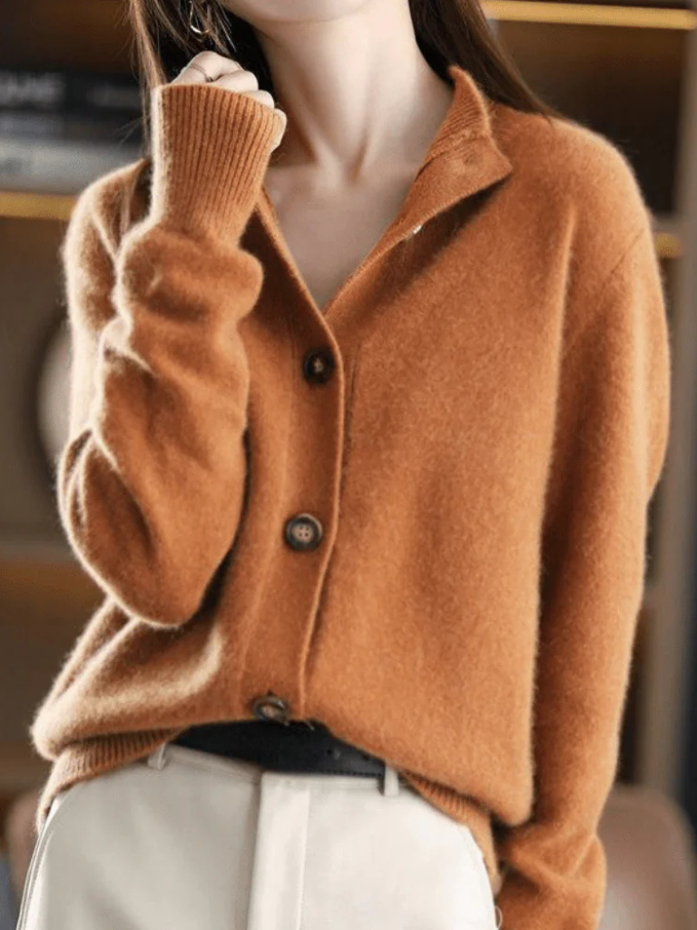 Sofia Knopf Strickjacke