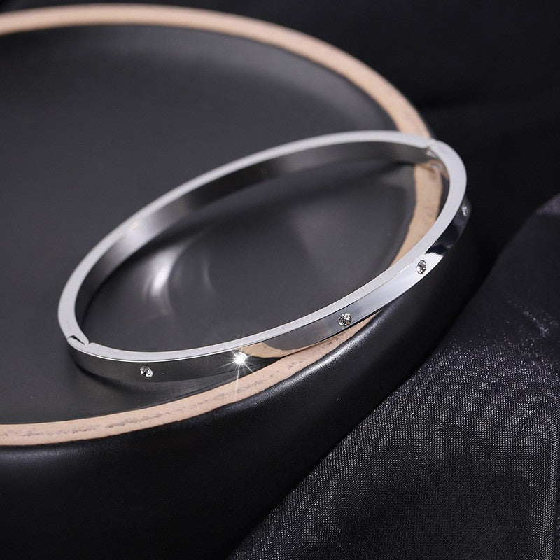 Goldenes Ottavia Lamari Armband